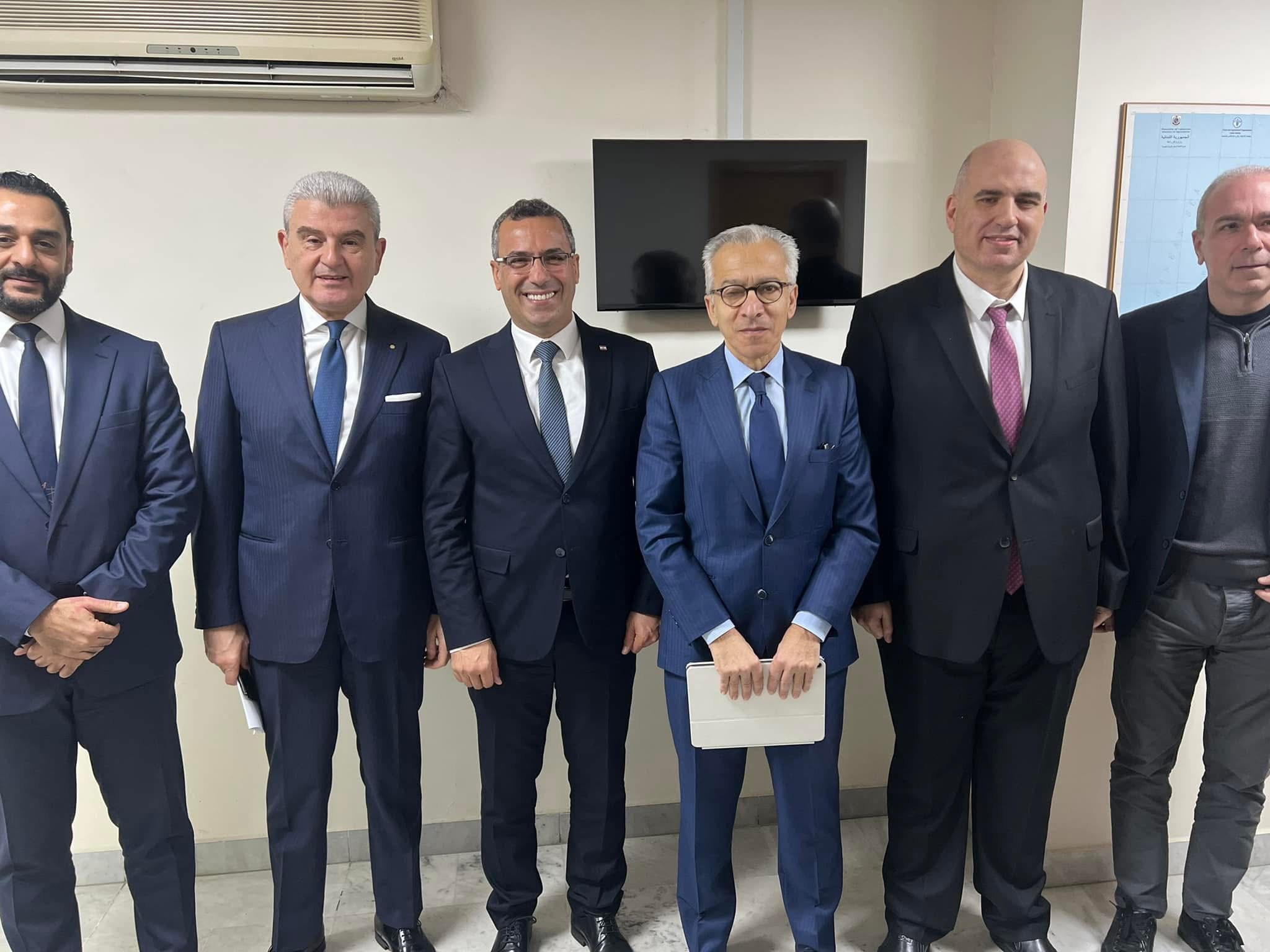 وزير الاقتصاد يجتمع بالنقابات الزراعية ضمن اللجنة الوزارية الثلاثية